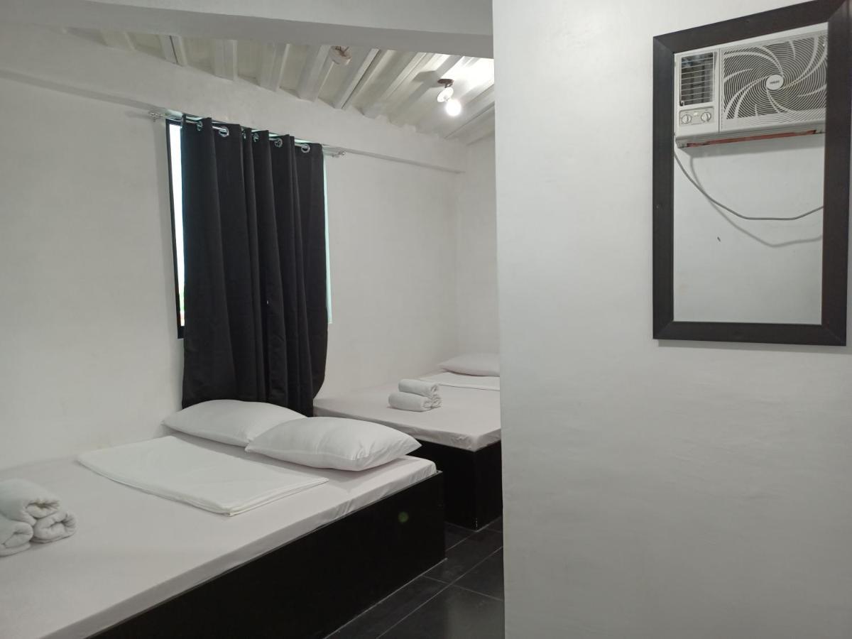 Ludy'S 2 Pension House Carles Luaran gambar